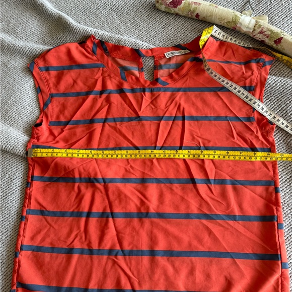 Abercrombie & Fitch Striped Top, split back - Picture 7 of 8